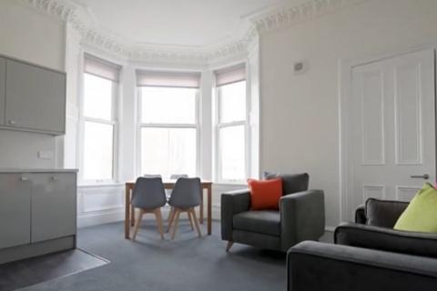 3 bedroom flat to rent, Gowrie Street, Dundee DD2