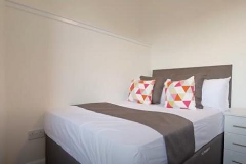 3 bedroom flat to rent, Gowrie Street, Dundee DD2
