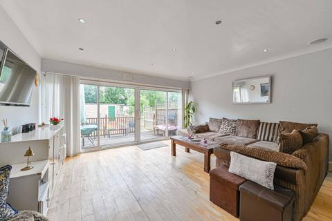 210f Ravensbourne Avenue, Beckenham, BR3 5HG