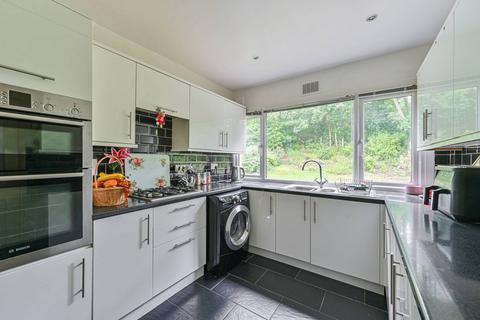 210f Ravensbourne Avenue, Beckenham, BR3 5HG