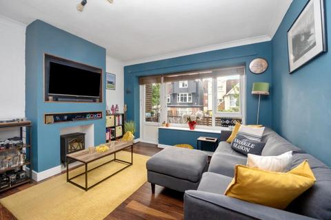 2 bedroom flat for sale, Windlesham Road, Brighton