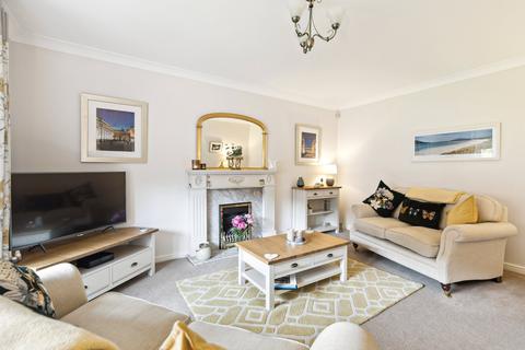 39 Abercrombie Drive, Bearsden, Glasgow, G61 4RR