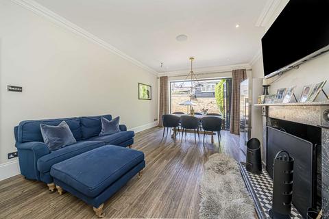 undefined, Creek Road, East Molesey KT8
