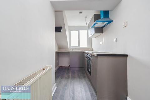 5 bedroom terraced house for sale, Great Horton Road, Bradford, West Yorkshire, BD7 4AE
