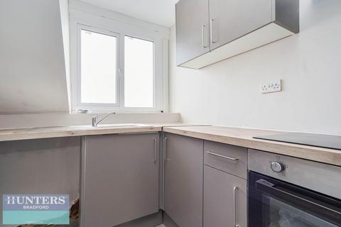 5 bedroom terraced house for sale, Great Horton Road, Bradford, West Yorkshire, BD7 4AE
