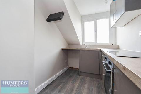 5 bedroom terraced house for sale, Great Horton Road, Bradford, West Yorkshire, BD7 4AE