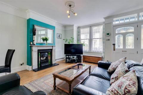 3 bedroom terraced house for sale, Lyveden Road, Colliers Wood SW17
