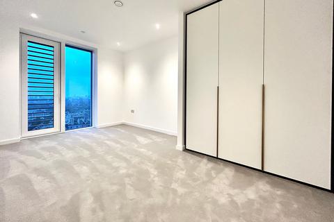 1 bedroom apartment to rent, Cendal Crescent, London E1