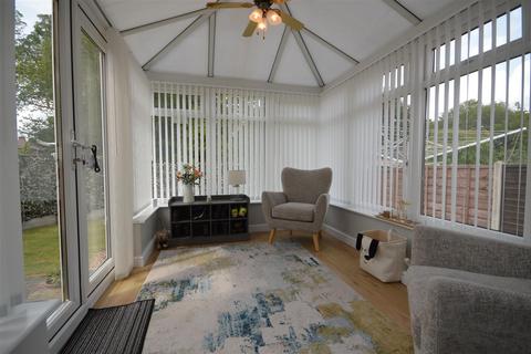 3 bedroom detached house for sale, The Gardens, Pontefract