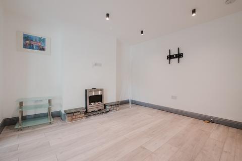 undefined, Worsley Avenue, Manchester, Blackley, M40