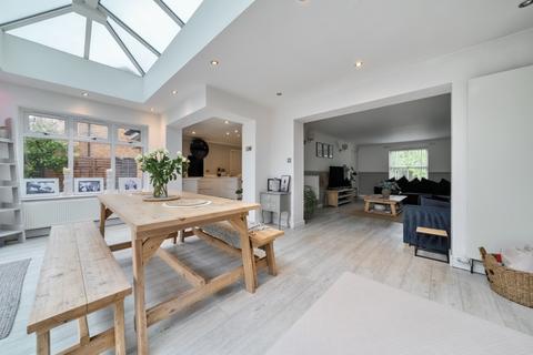 4 bedroom detached house for sale, Valerian Avenue, Titchfield Park, Hampshire, PO15