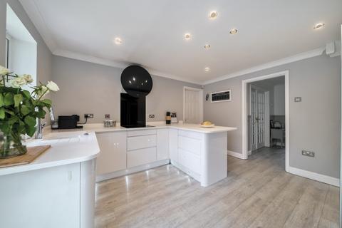 4 bedroom detached house for sale, Valerian Avenue, Titchfield Park, Hampshire, PO15