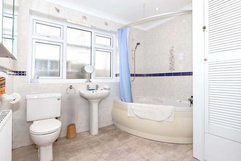 19 Keymer Crescent, Goring By Sea, Worthing, BN12 4LE