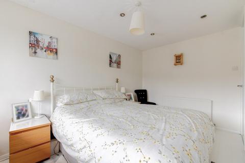 83 Ambleside, Birmingham, B32 3HR