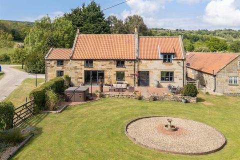 5 bedroom house for sale, Low Newbiggin, Aislaby, Whitby