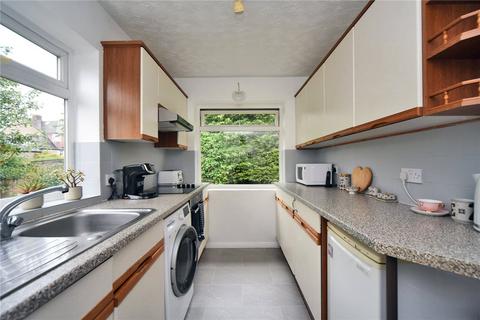 24 Castleton Close, Banstead, SM7 2JN