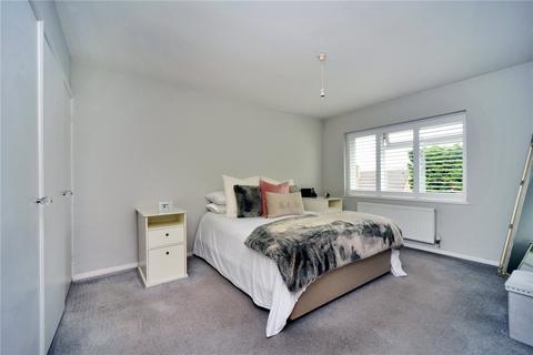 24 Castleton Close, Banstead, SM7 2JN