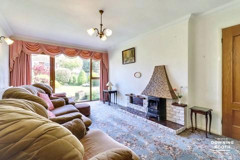 3 bedroom semi-detached house for sale, Ferrers Road, Burton-on-trent DE13