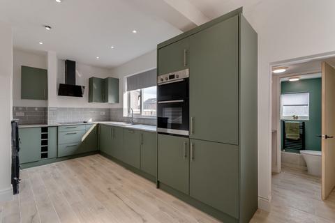 3 bedroom semi-detached house for sale, Kingsway, Shotton, CH5
