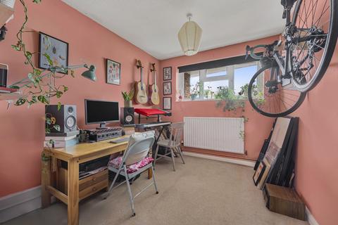 Flat 7, Erica House Cranfield Road, London, SE4 1TW