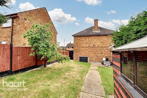 40 Dorking Road, Romford, RM3 9AE
