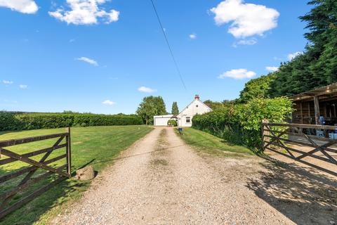 4 bedroom detached house for sale, Cowbeech Hill, Cowbeech BN27
