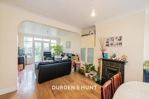 undefined, Middleton Avenue, Chingford, E4