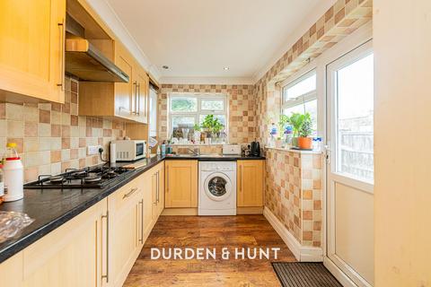 undefined, Middleton Avenue, Chingford, E4