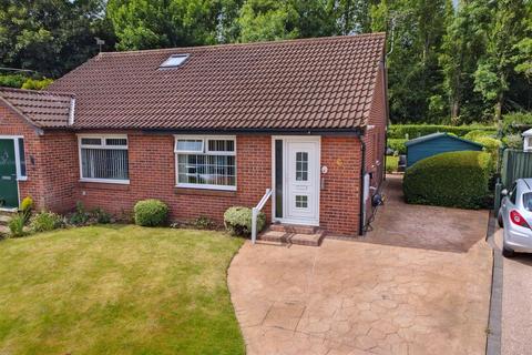 2 bedroom semi-detached bungalow for sale