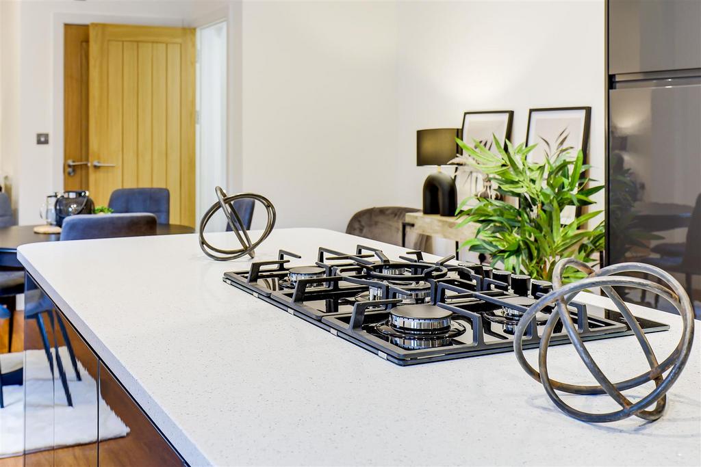 Img 0985-img 0989.jpg