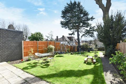 3 bedroom house to rent, Southern Road, East Finchley, London, N2