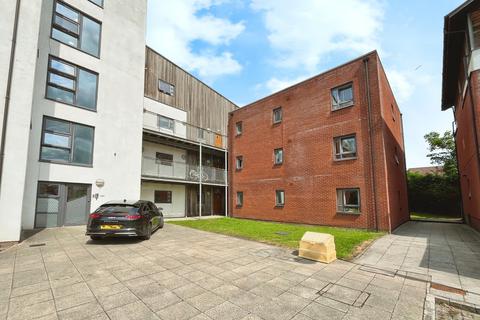 2 bedroom flat for sale, Montmano Drive, West Didsbury, Greater Manchester, M20