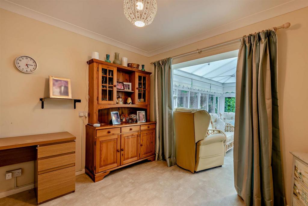 8649258-interior16-800.jpg