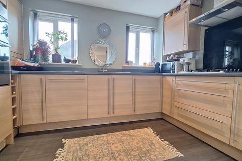 2 bedroom flat for sale, Phoenix Way, Stowmarket IP14