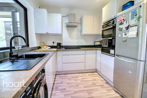 62 Skellow Road, Skellow, Doncaster, DN6 8HW