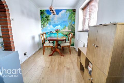 62 Skellow Road, Skellow, Doncaster, DN6 8HW