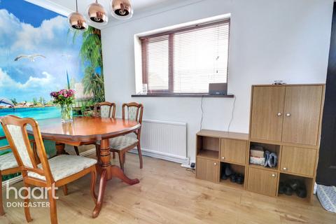 62 Skellow Road, Skellow, Doncaster, DN6 8HW