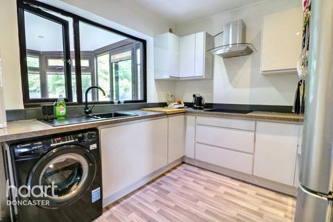 62 Skellow Road, Skellow, Doncaster, DN6 8HW