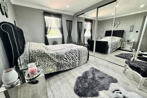 7 Cottington Close, Freshbrook, Swindon, SN5 8PX