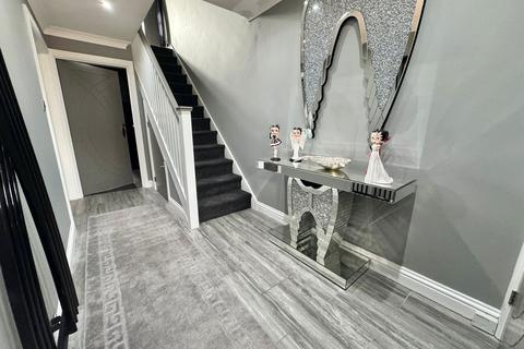 7 Cottington Close, Freshbrook, Swindon, SN5 8PX