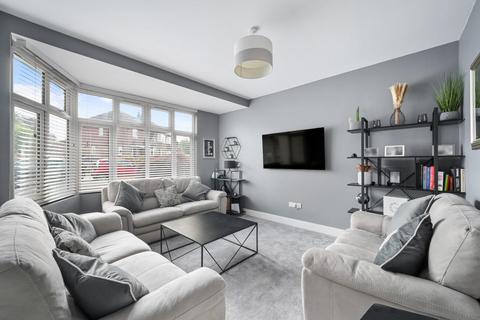 34 Tattenham Grove, Epsom, KT18 5QP