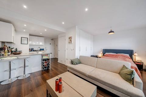 Studio for sale, Higham House West, Hurlingham, London, SW6