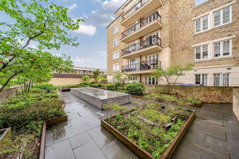 Studio for sale, Higham House West, Hurlingham, London, SW6