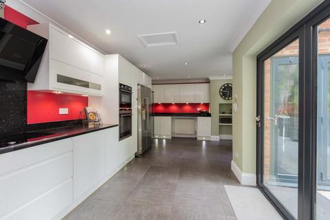 80 Hazell Way, Stoke Poges, Slough, SL2 4DG