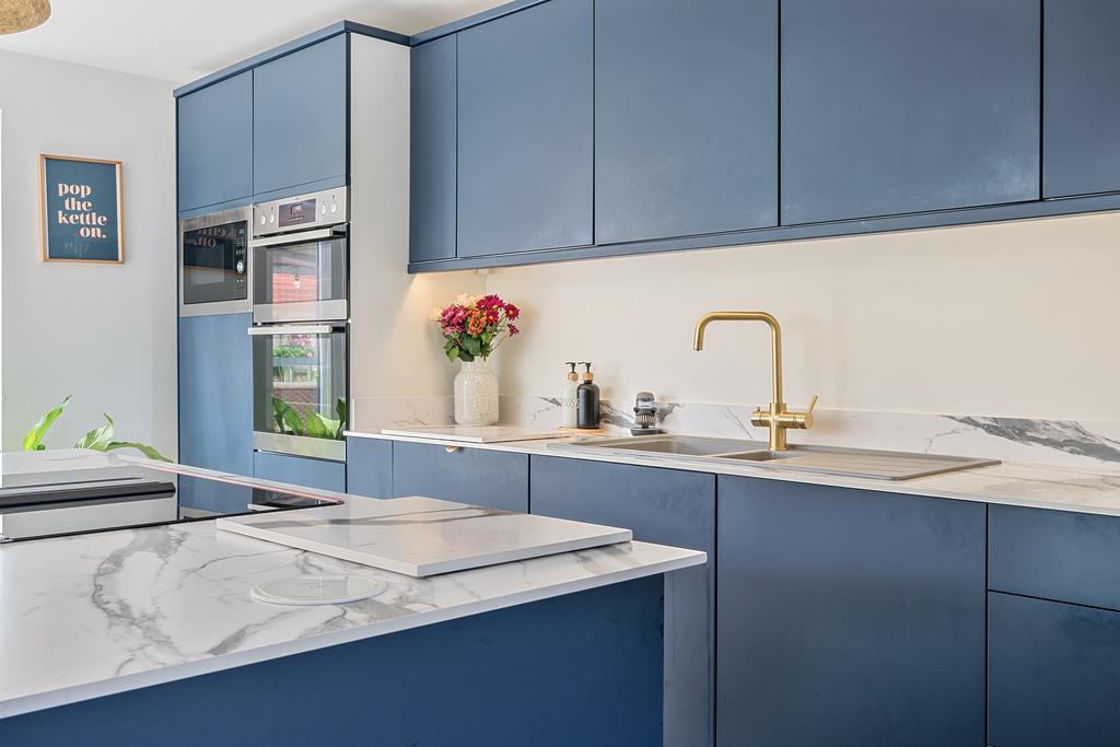 13049754683f05e1d380d