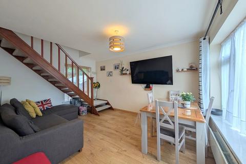 2 bedroom end of terrace house for sale, Staines Road, FELTHAM, TW14