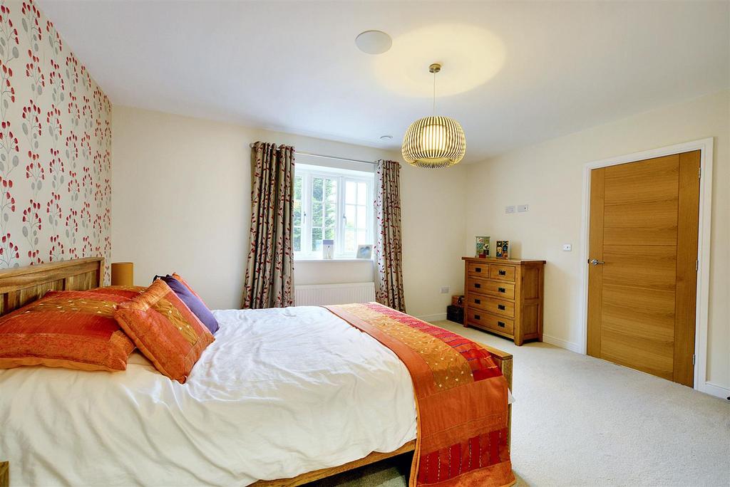 Bedroom 1 2.jpeg