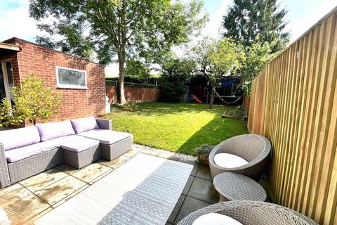 68 Surley Row, Emmer Green, Reading, RG4 8NB