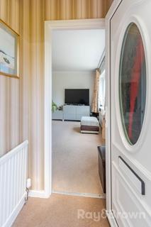 18 Azalea Close, Cardiff, CF23 7HR