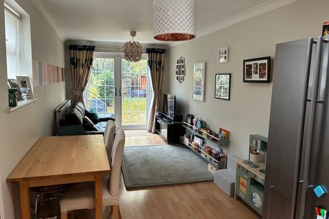 3 bedroom semi-detached house for sale, Chequers Orchard, Iver SL0